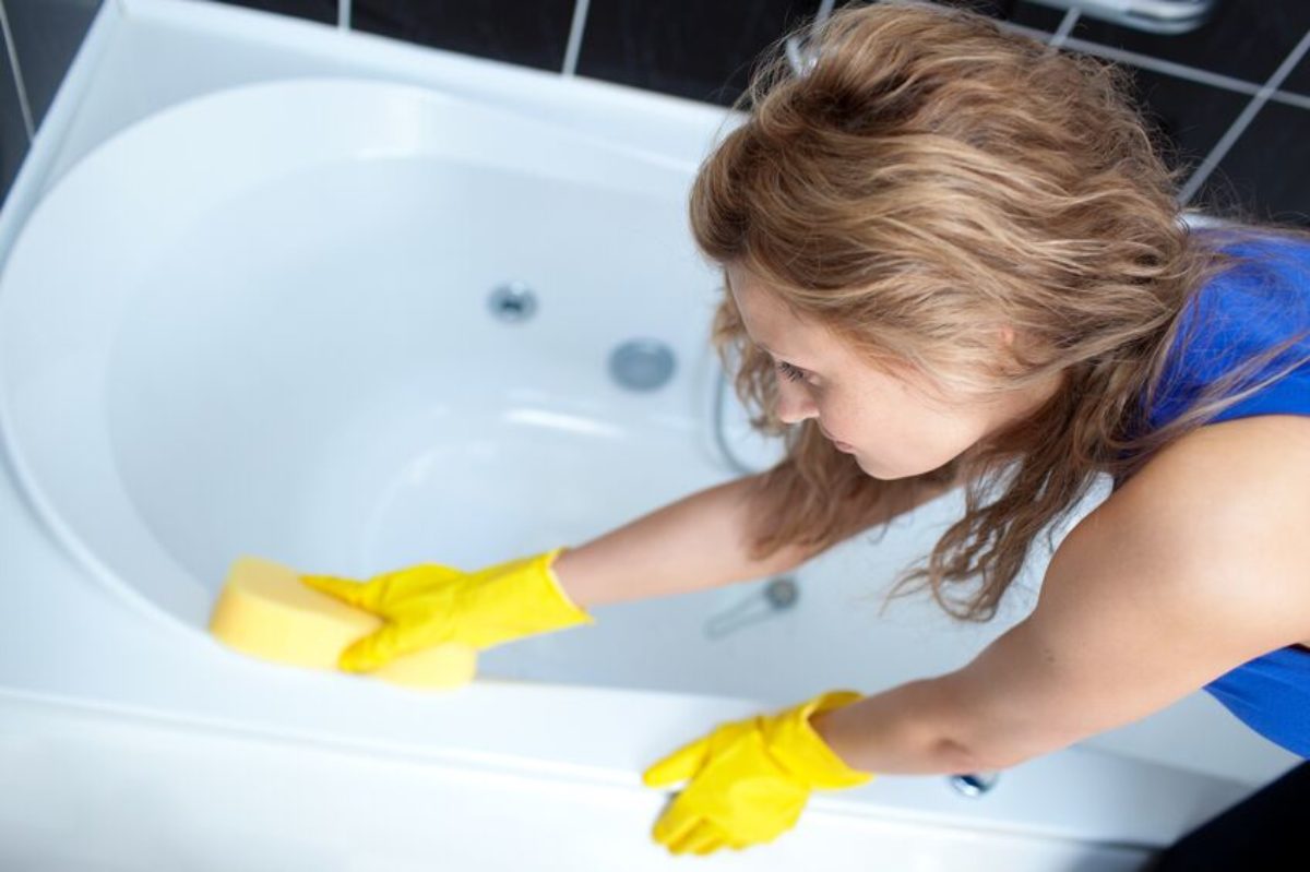 Bathroom Shower Cleaning